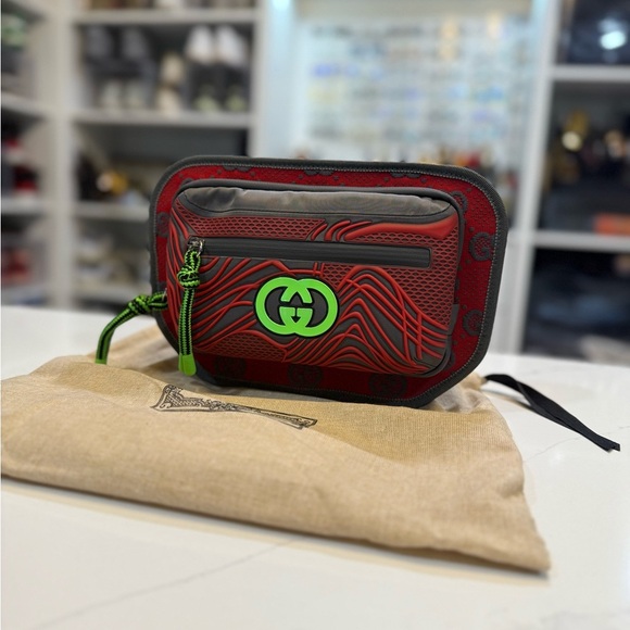 Gucci Nylon Jacquard Red/Green Belt bag - brand new! - Picture 1 of 6